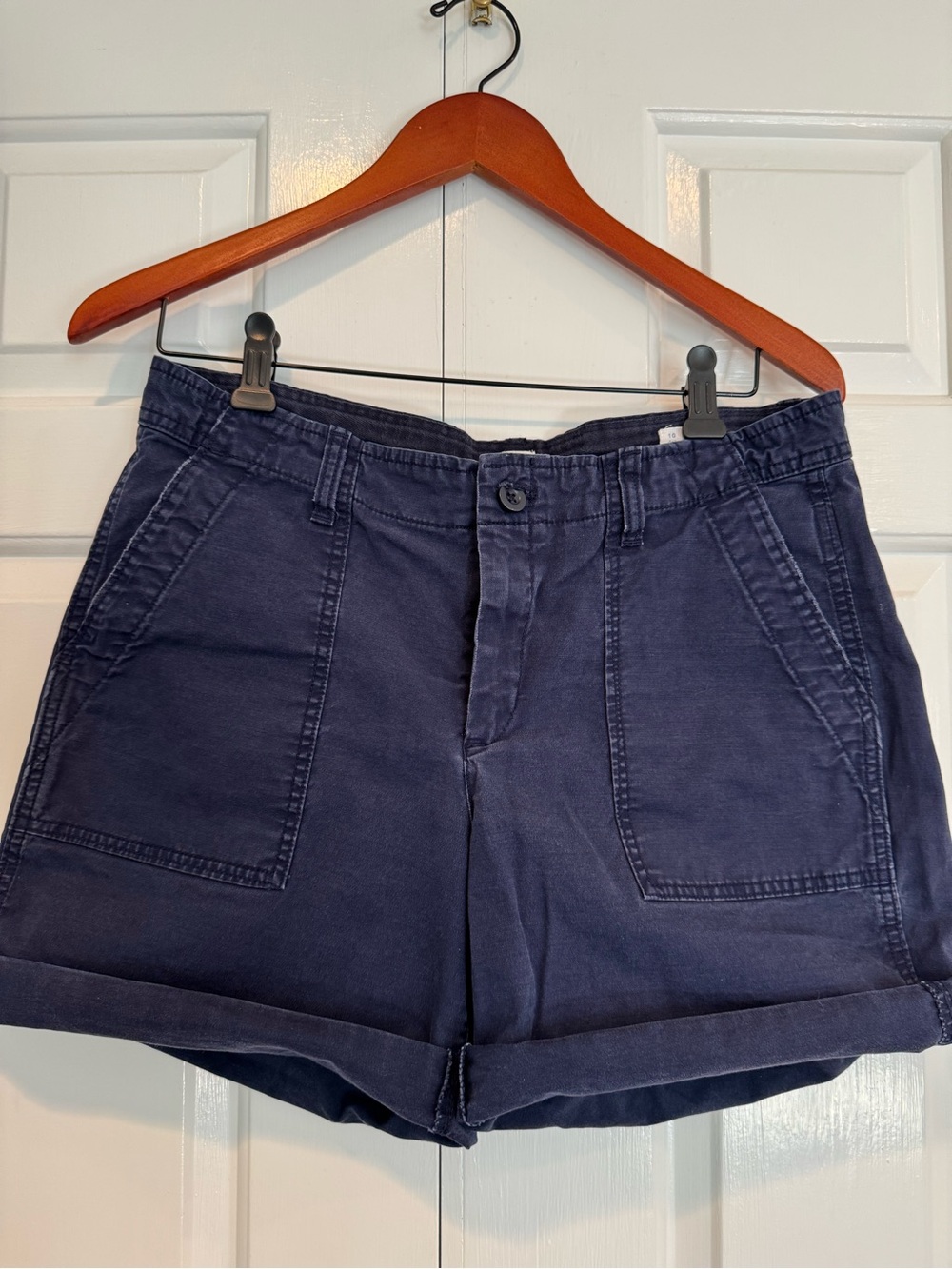 GAP Navy Blue Mid-Rise Cargo Shorts